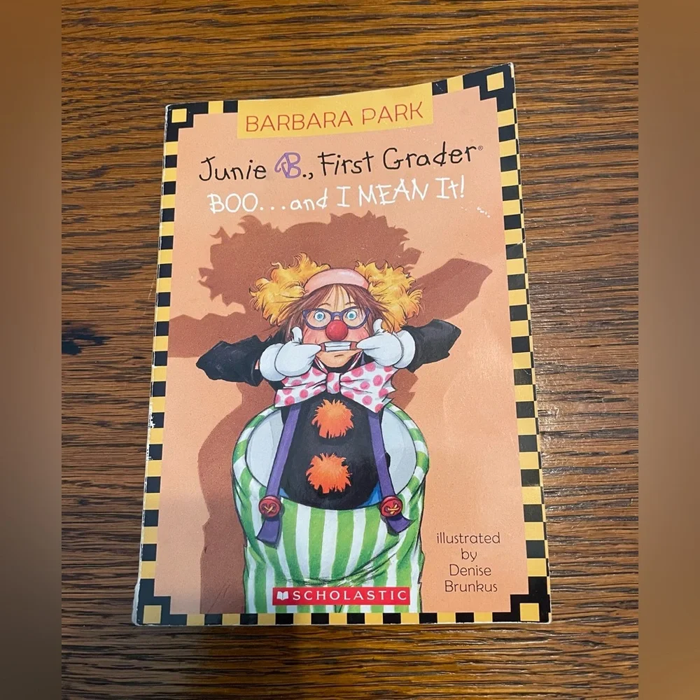 Scholastic Junie B. First Grader Boo...and I Mean It! - Orange, Green, Black